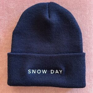 SNOW DAY stretchy navy beanie NWT